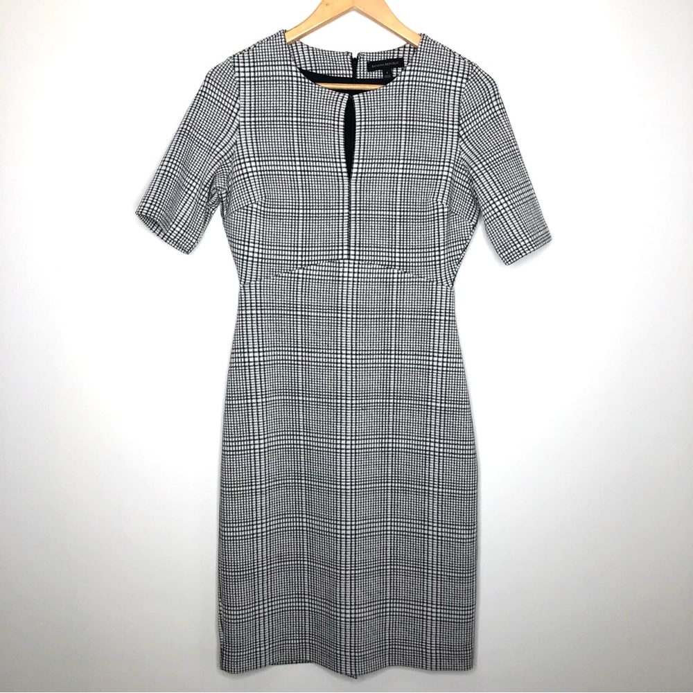 Banana Republic Plaid Short Sleeve Career Dress